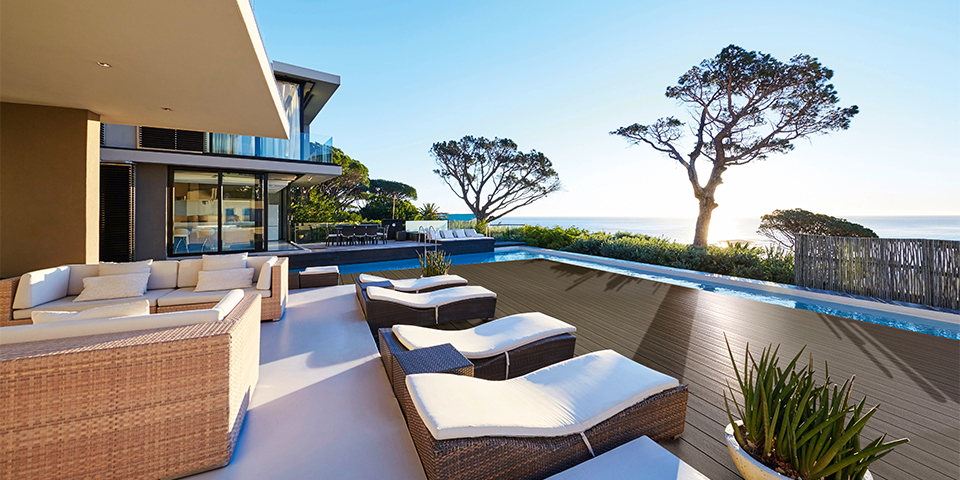Modern luxury home showcase patio with ocean view